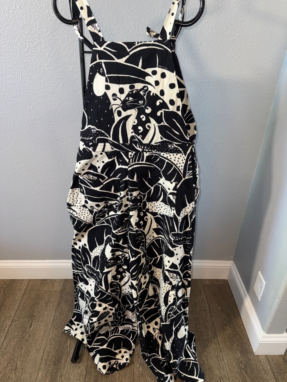 Farm Rio Anthropolgie Black & White Tropical Print Wide Leg Overalls - Picture 13 of 16